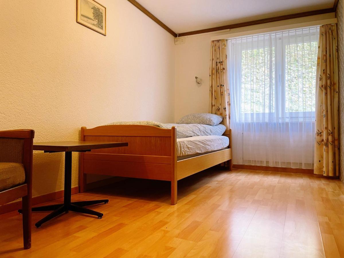 Gemmi Hotel *